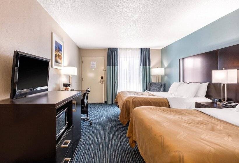 فندق Quality Inn