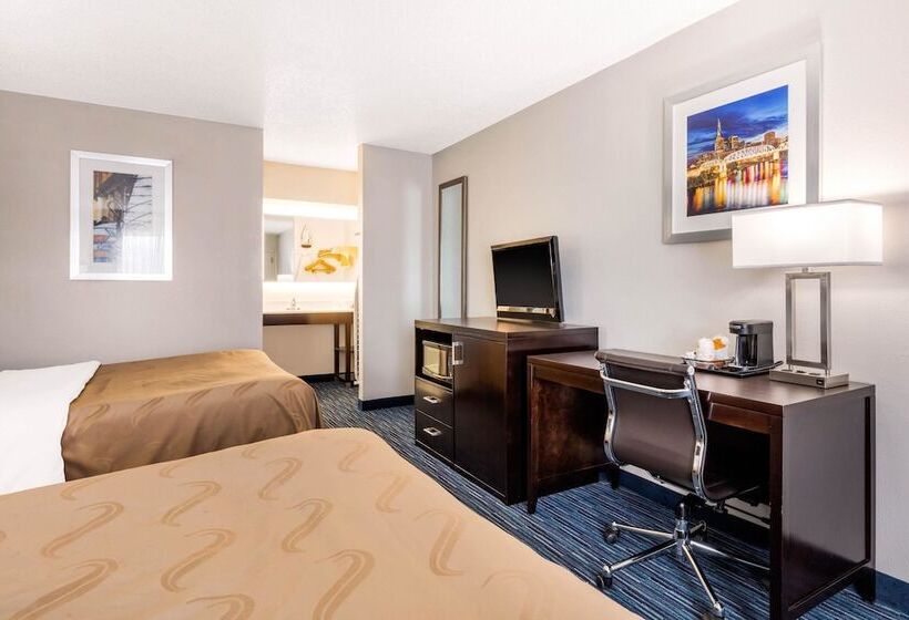 فندق Quality Inn