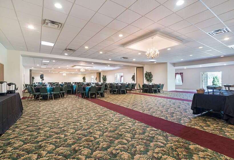 فندق Quality Inn & Suites Schoharie Near Howe Caverns