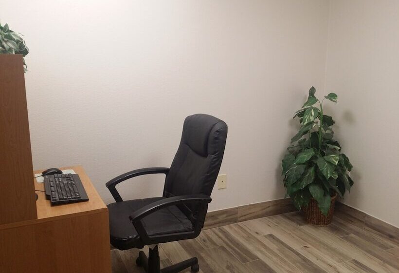 فندق Quality Inn & Suites Schoharie Near Howe Caverns