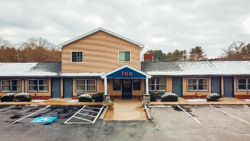 فندق Quiet Corner Inn