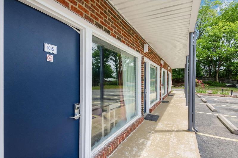 酒店 Rodeway Inn Church Hill  Tri Cities Area