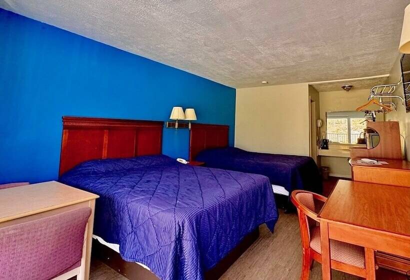 בית מלון כפרי Rodeway Inn Church Hill  Tri Cities Area