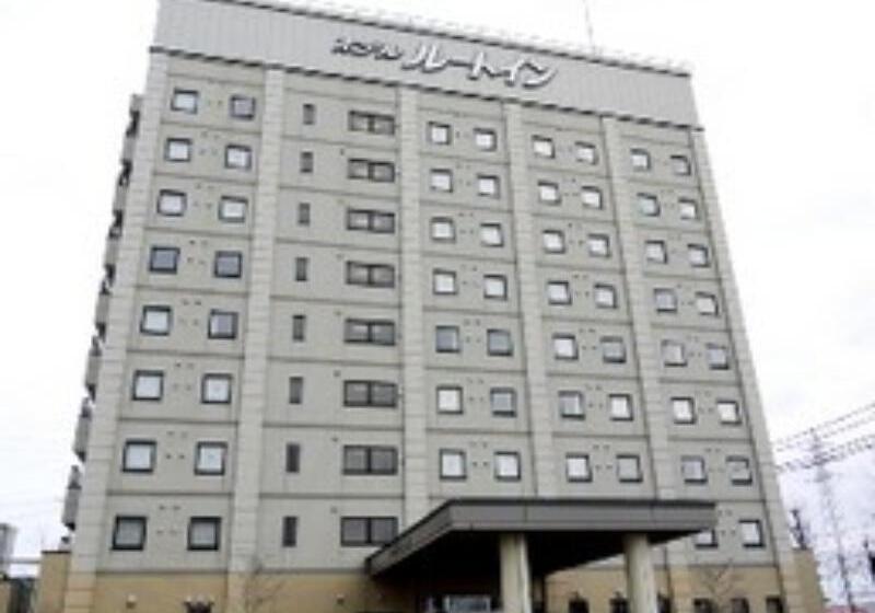 בית מלון כפרי Route Inn Tsubamesanjo Ekimae