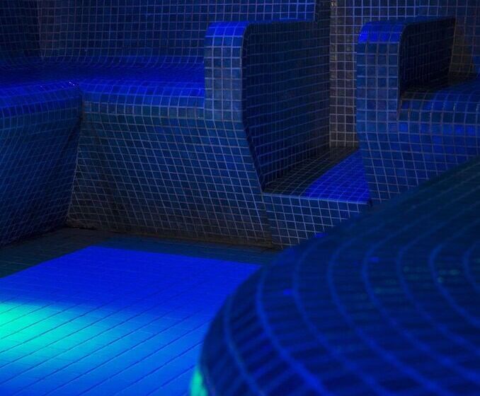호텔 Résidence Valdys Thalasso & Spa   Les Pins
