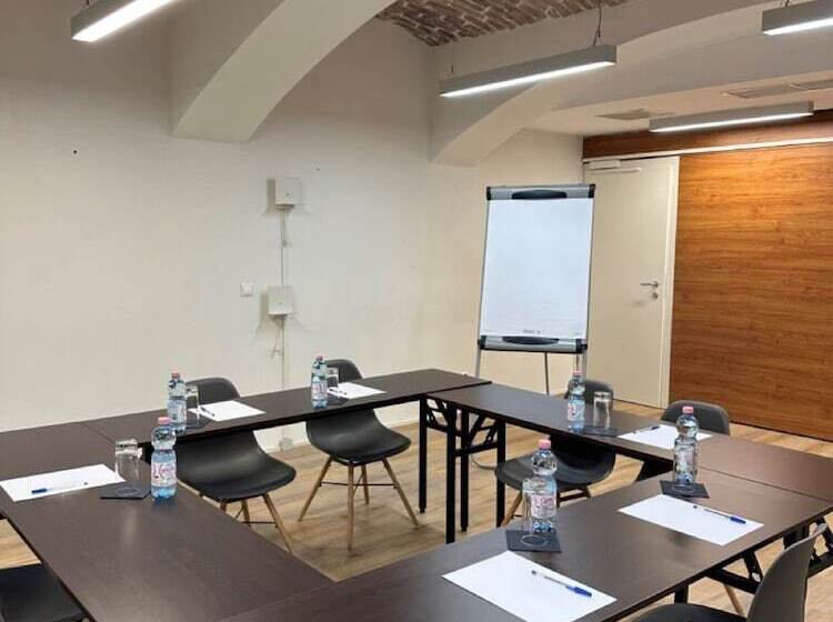 هتل Safestay Vienna Margaretenviertel