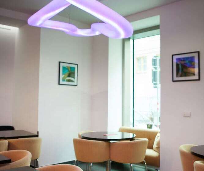 هتل Safestay Vienna Margaretenviertel