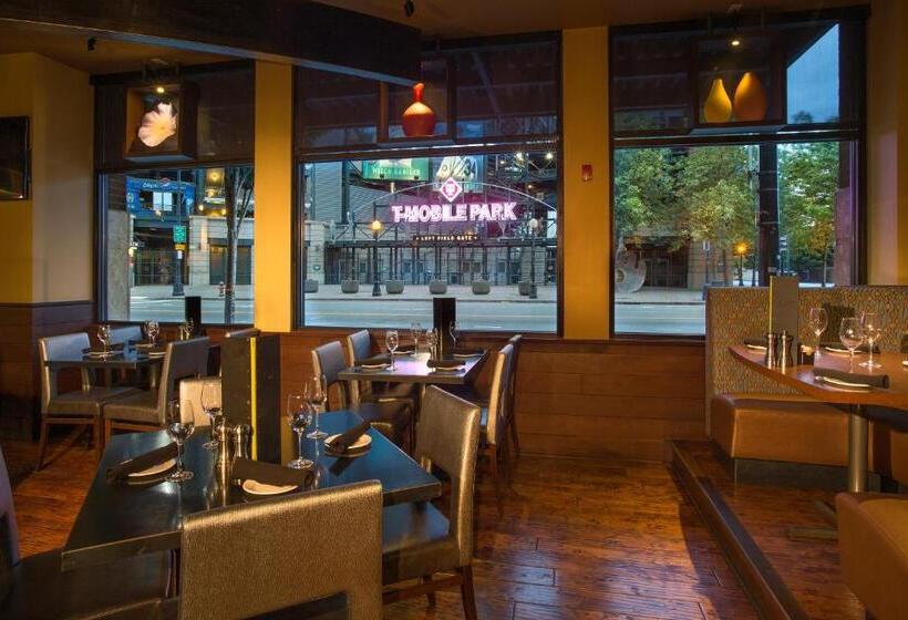 Silver Cloud Hotel   Seattle Stadium