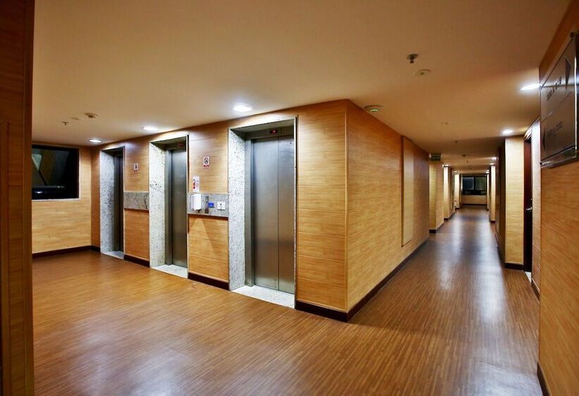 Quality Hotel & Suítes São Salvador