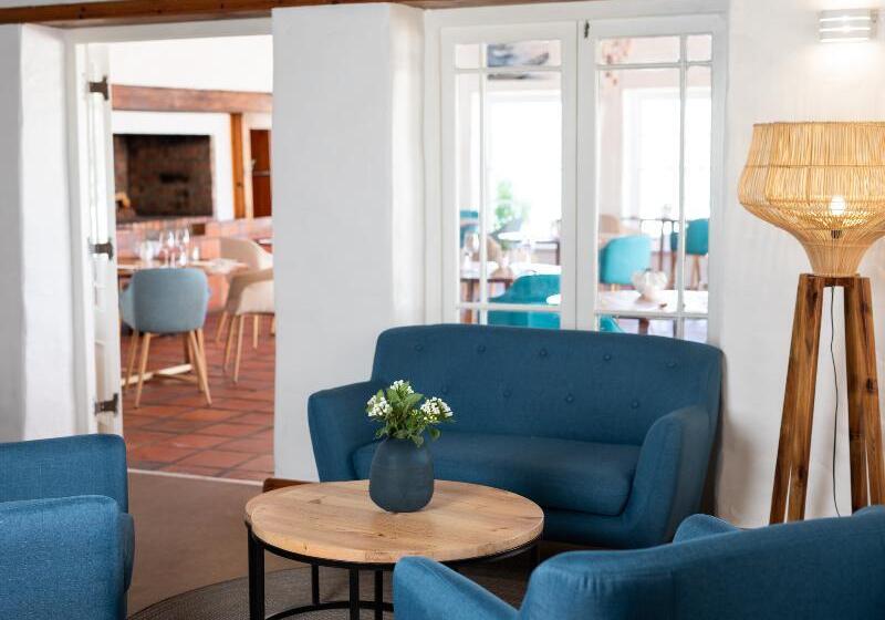 Отель The Farmhouse