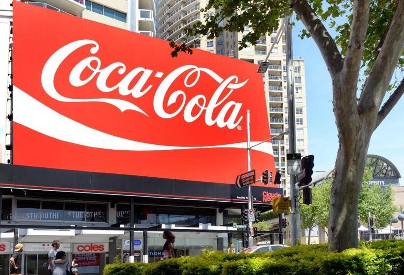 هتل The Maisonette