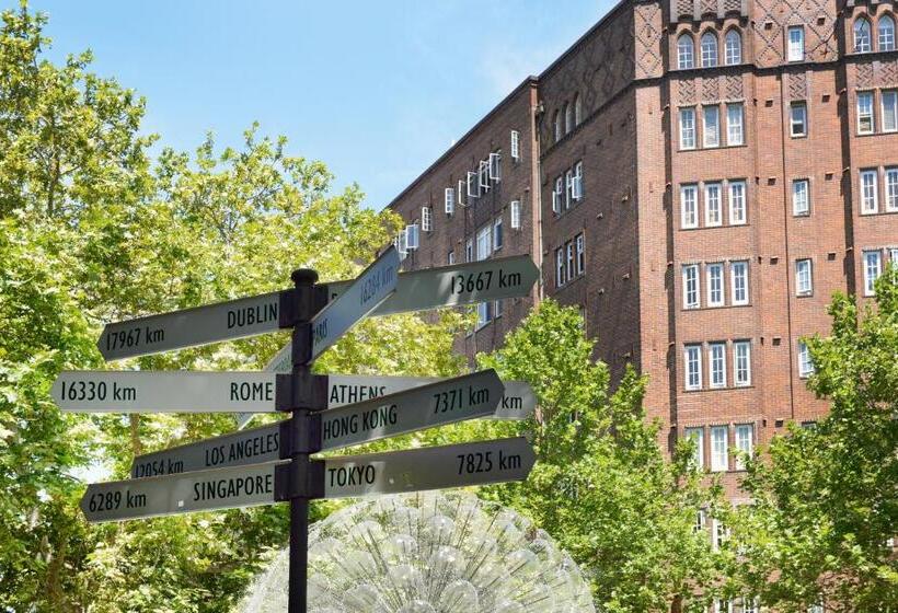 هتل The Maisonette