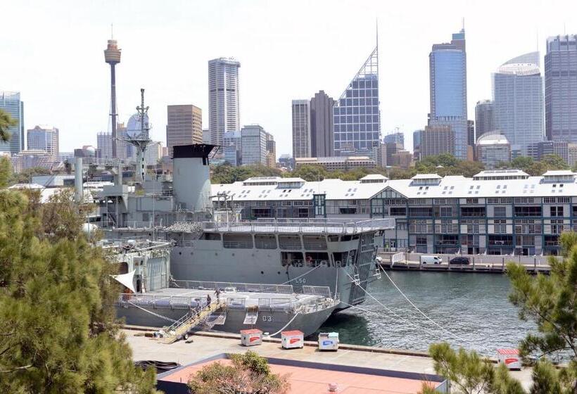 هتل The Maisonette