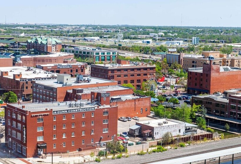 فندق Wyndham Grand Oklahoma City Downtown