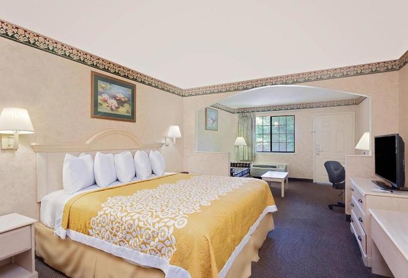 فندق Your Place Inn