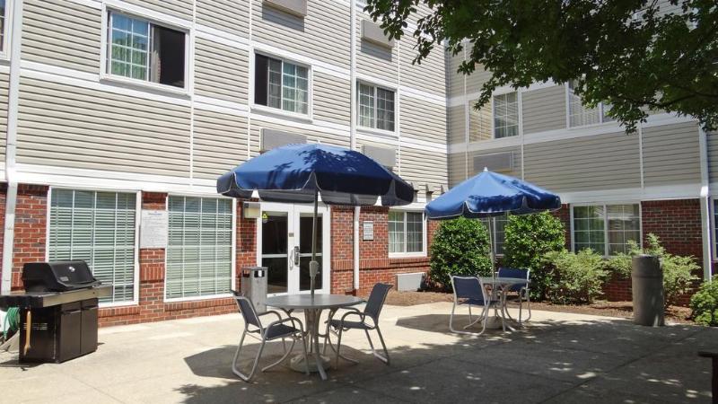 Mainstay Suites Raleigh North