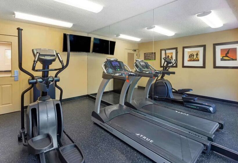 Mainstay Suites Raleigh North