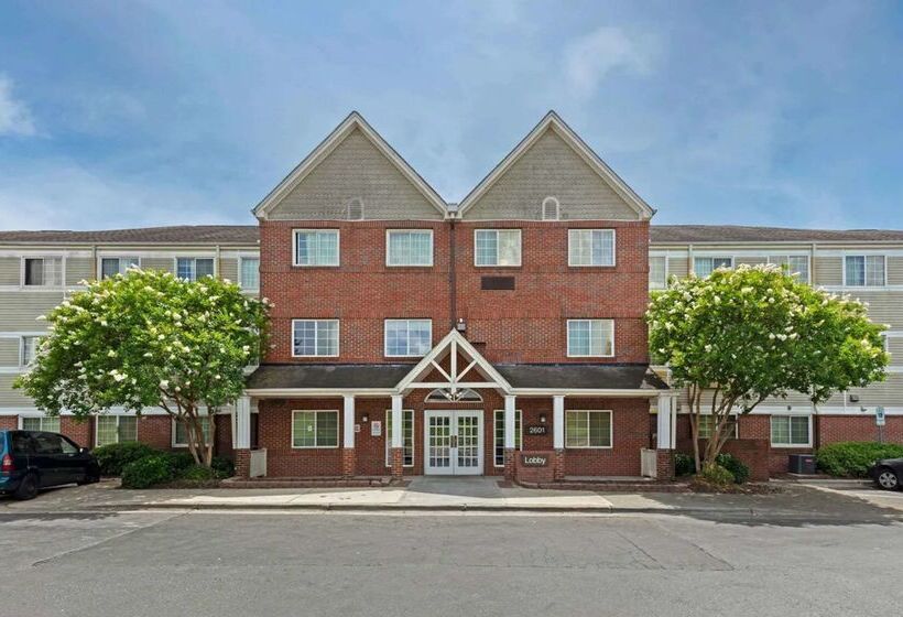 Mainstay Suites Raleigh North