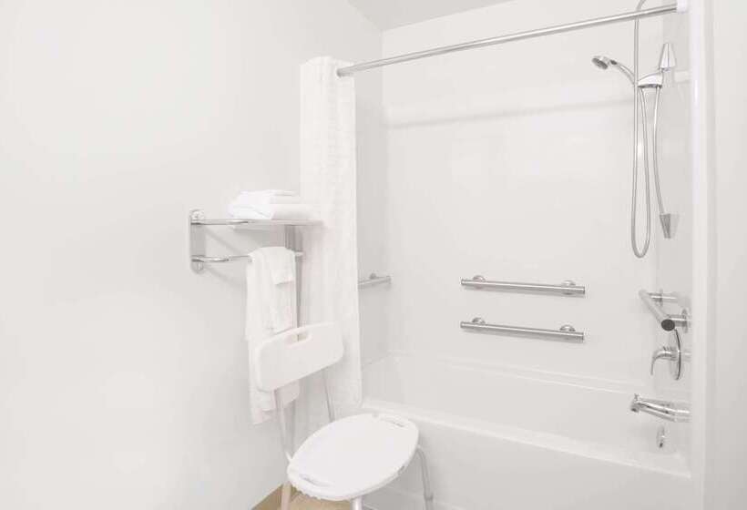 Microtel Inn And Suites Gassaway