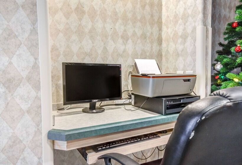 Motel 6 Red Deer, Ab