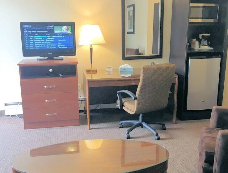 فندق على الطريق The Lincoln Inn