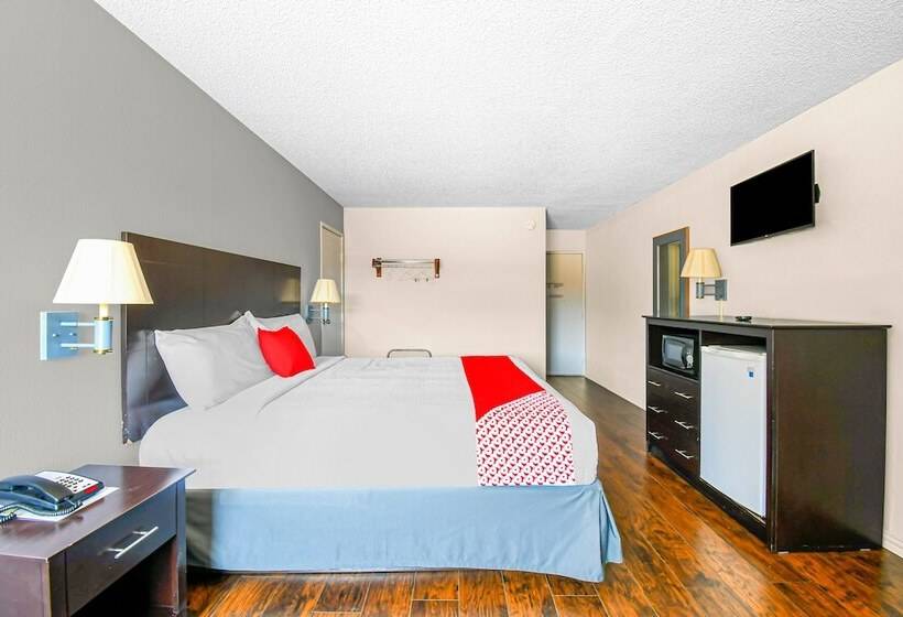 OYO Hotel Irving DFW Airport South