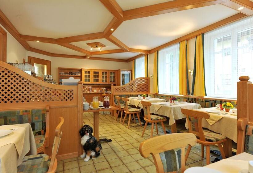 펜션 Grubers, Hotel Appartments Gastein