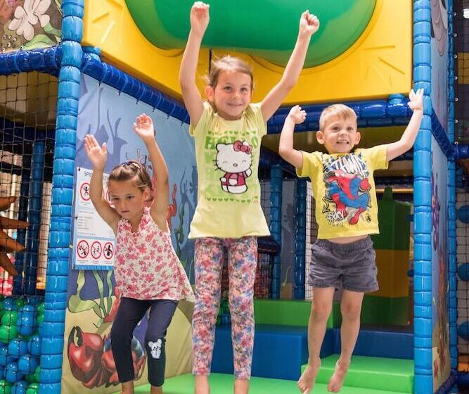 H2o Hotel Therme Resort, Für Familien Mit Kindern