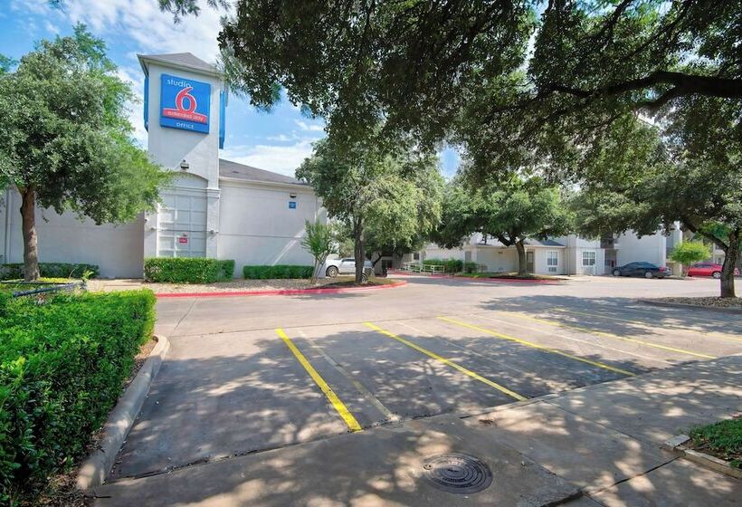 Studio 6austin, Tx  Midtown