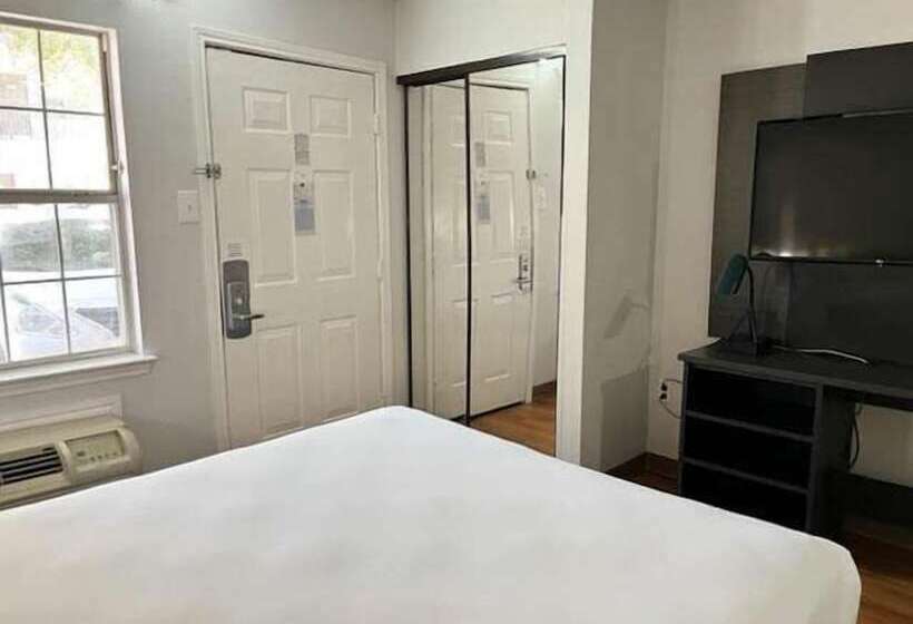 Studio 6austin, Tx  Midtown