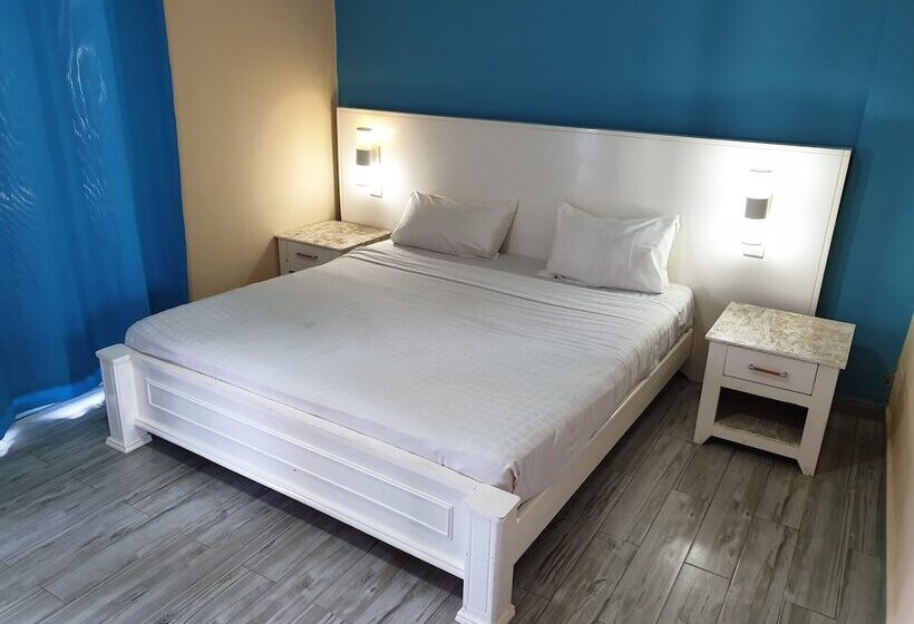 هتل Djembe Beach Resort