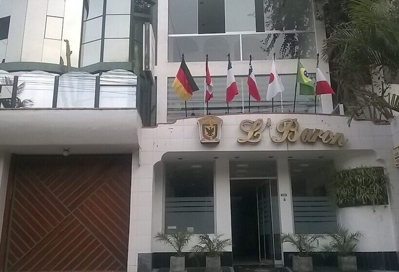 Casahotel Jockey Plaza Mall