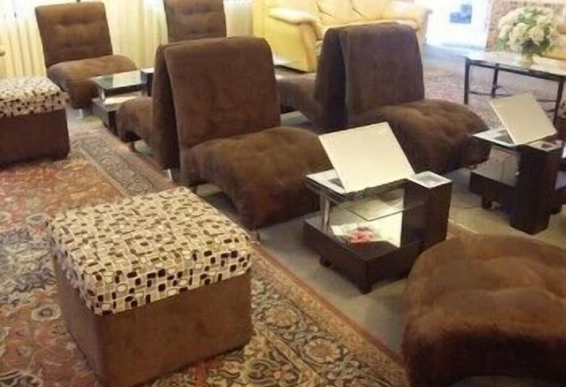 Casahotel Jockey Plaza Mall