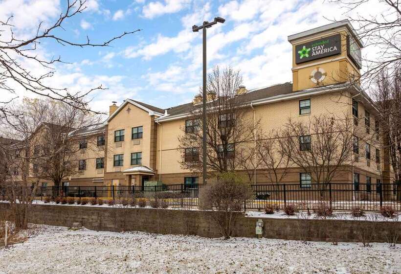 Extended Stay America Suites   Chicago   Schaumburg   I 90