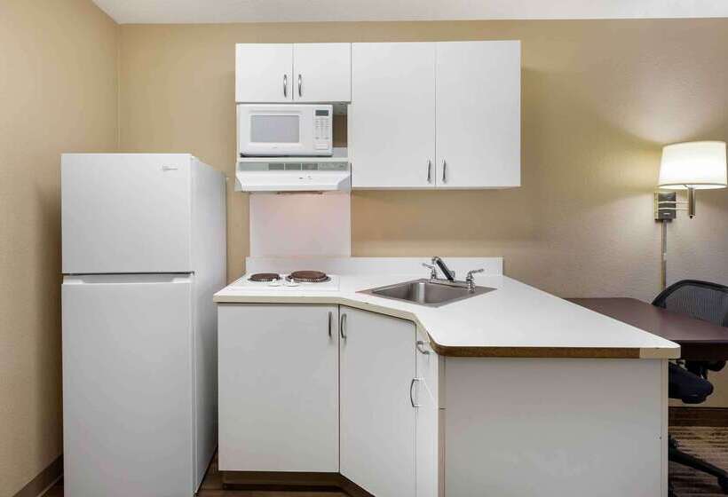 Extended Stay America Suites   Cleveland   Beachwood   Orange Place   South