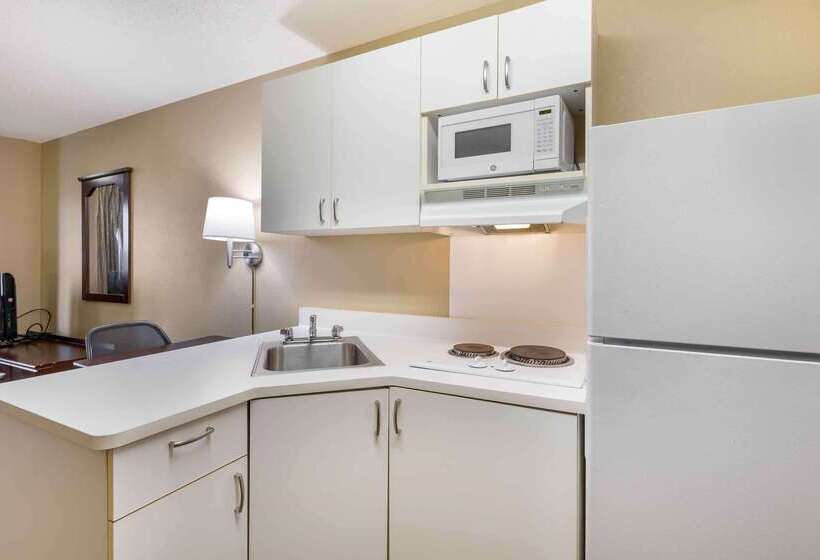 Extended Stay America Suites   Cleveland   Beachwood   Orange Place   South