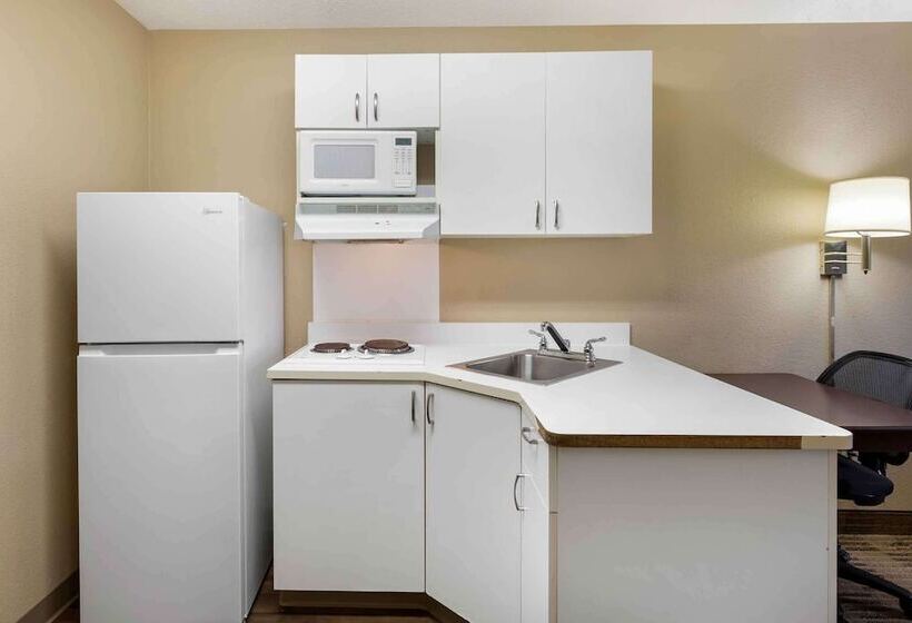 Extended Stay America Suites   Cleveland   Beachwood   Orange Place   South