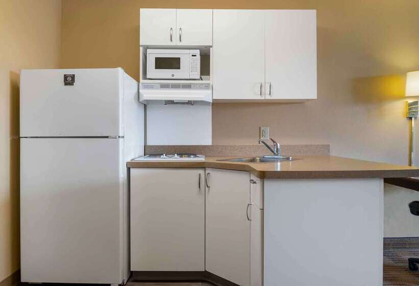 Extended Stay America Suites  Detroit  Canton