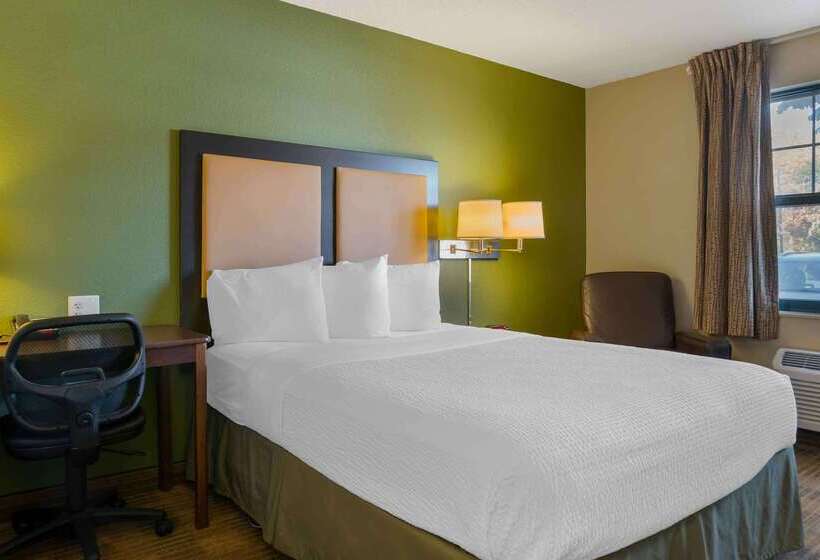 Extended Stay America Suites  Detroit  Metropolitan Airport