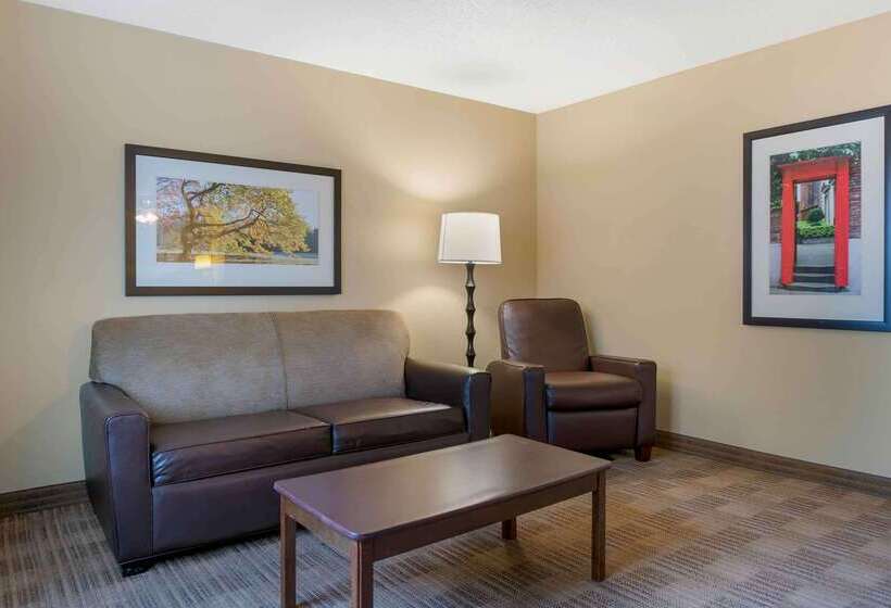Extended Stay America Suites  Detroit  Metropolitan Airport