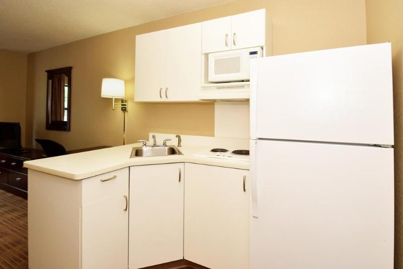 Extended Stay America Suites  Los Angeles  Burbank Airport