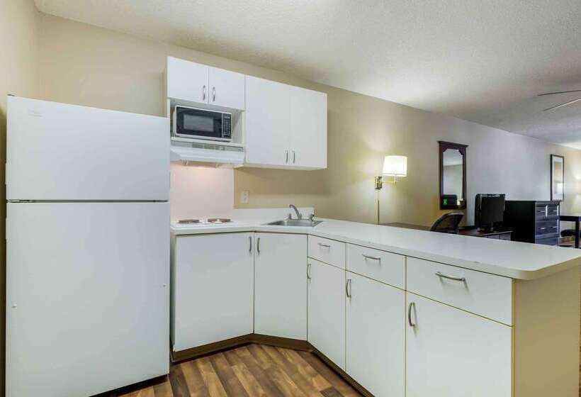 Extended Stay America Suites  Lubbock  Southwest