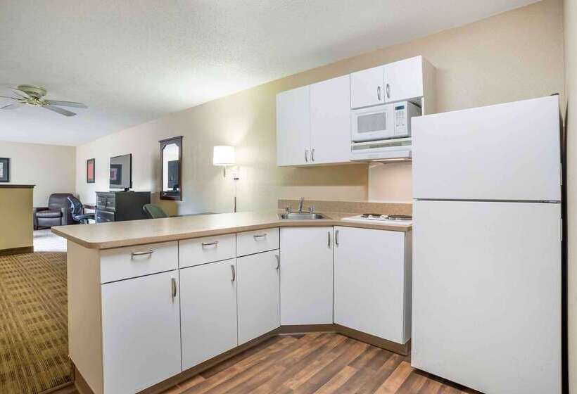 Extended Stay America Select Suites   New Orleans   Airport