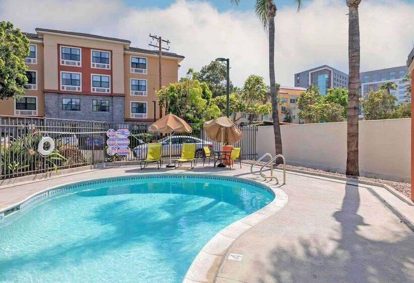Extended Stay America Suites  Orange County  Anaheim Convention Center