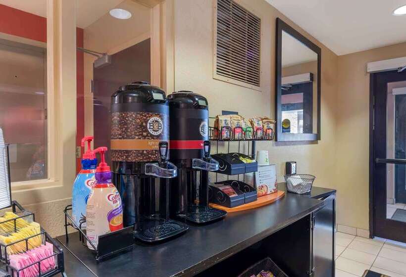 Mainstay Suites Rochester South Mayo Clinic