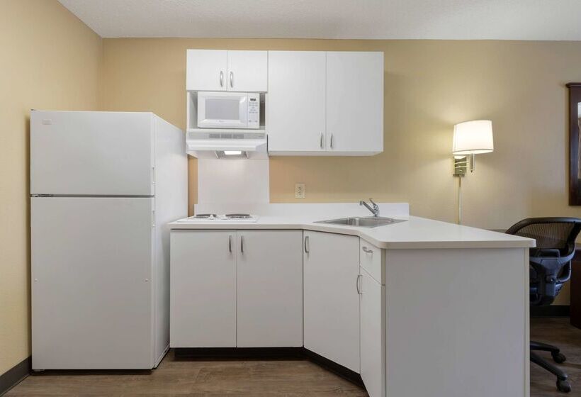 Extended Stay America Suites  Stockton  Tracy