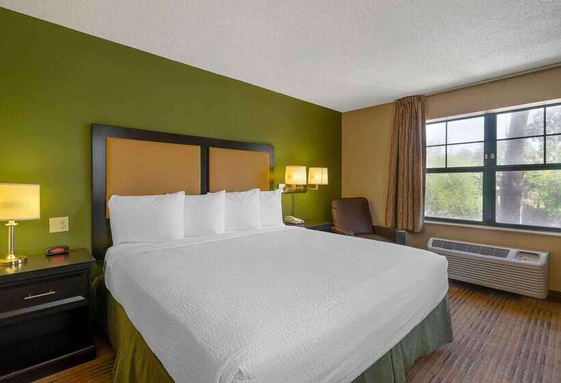 Extended Stay America Suites  Tampa  Airport  Spruce Street