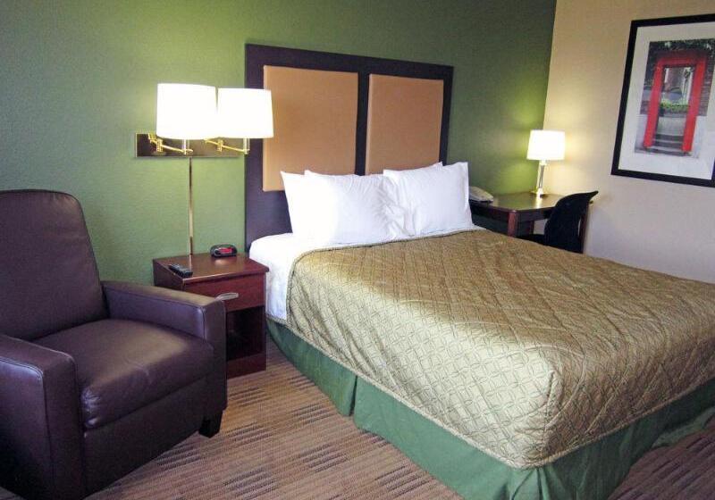 Extended Stay America Suites  Tampa  Airport  Spruce Street