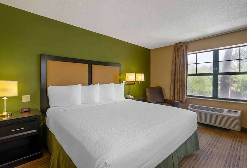 Extended Stay America Suites  Tampa  Airport  Spruce Street