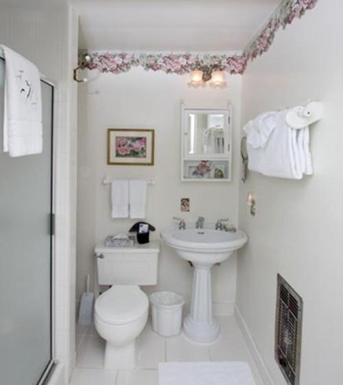 Headlands Inn Bed And Breakfast